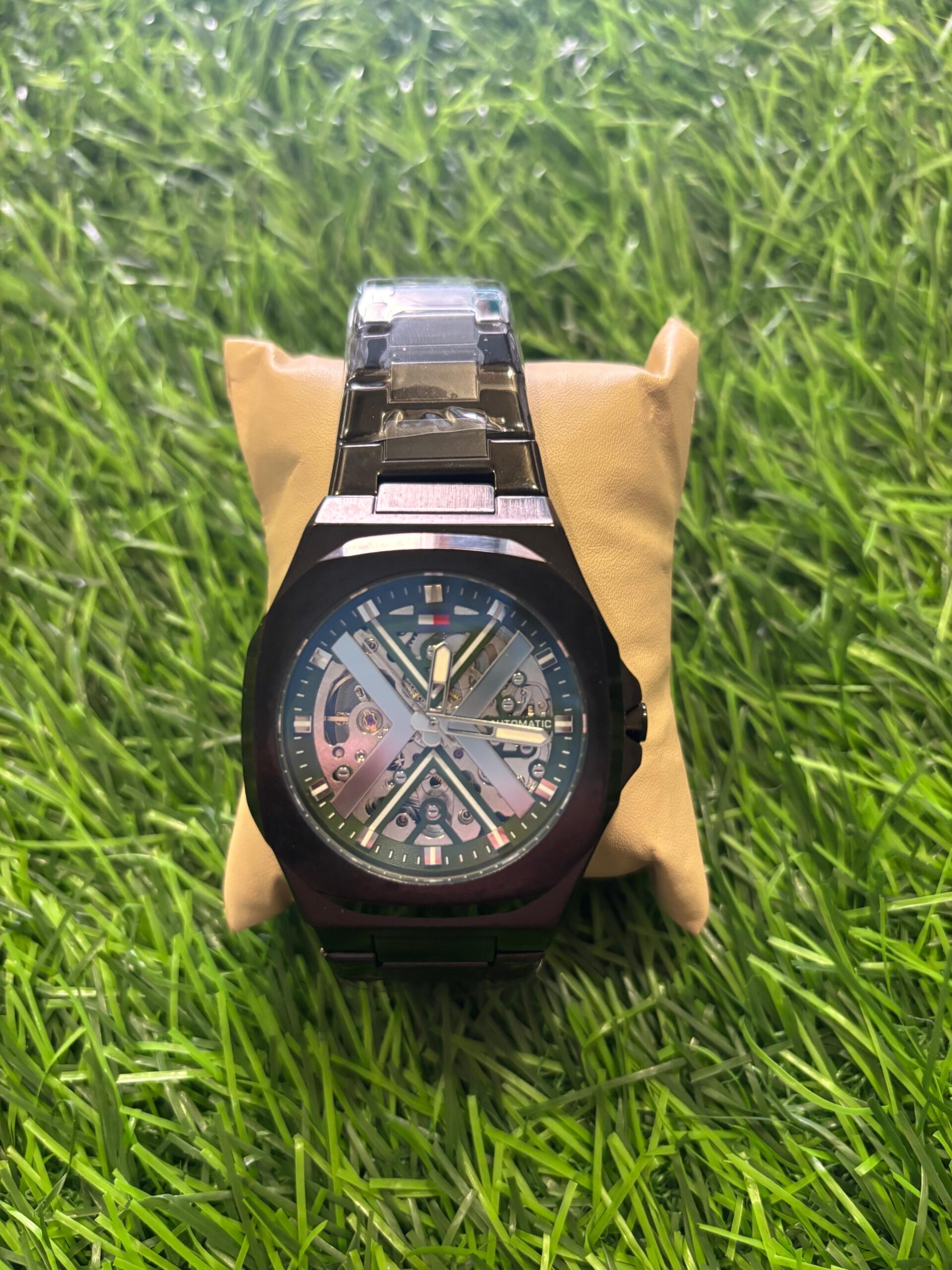 WhatsApp Image 2025-09-17 at 12.30.14 AM T🔥mmy Hil🔥iger Automatic Black Chain watch - Image 1