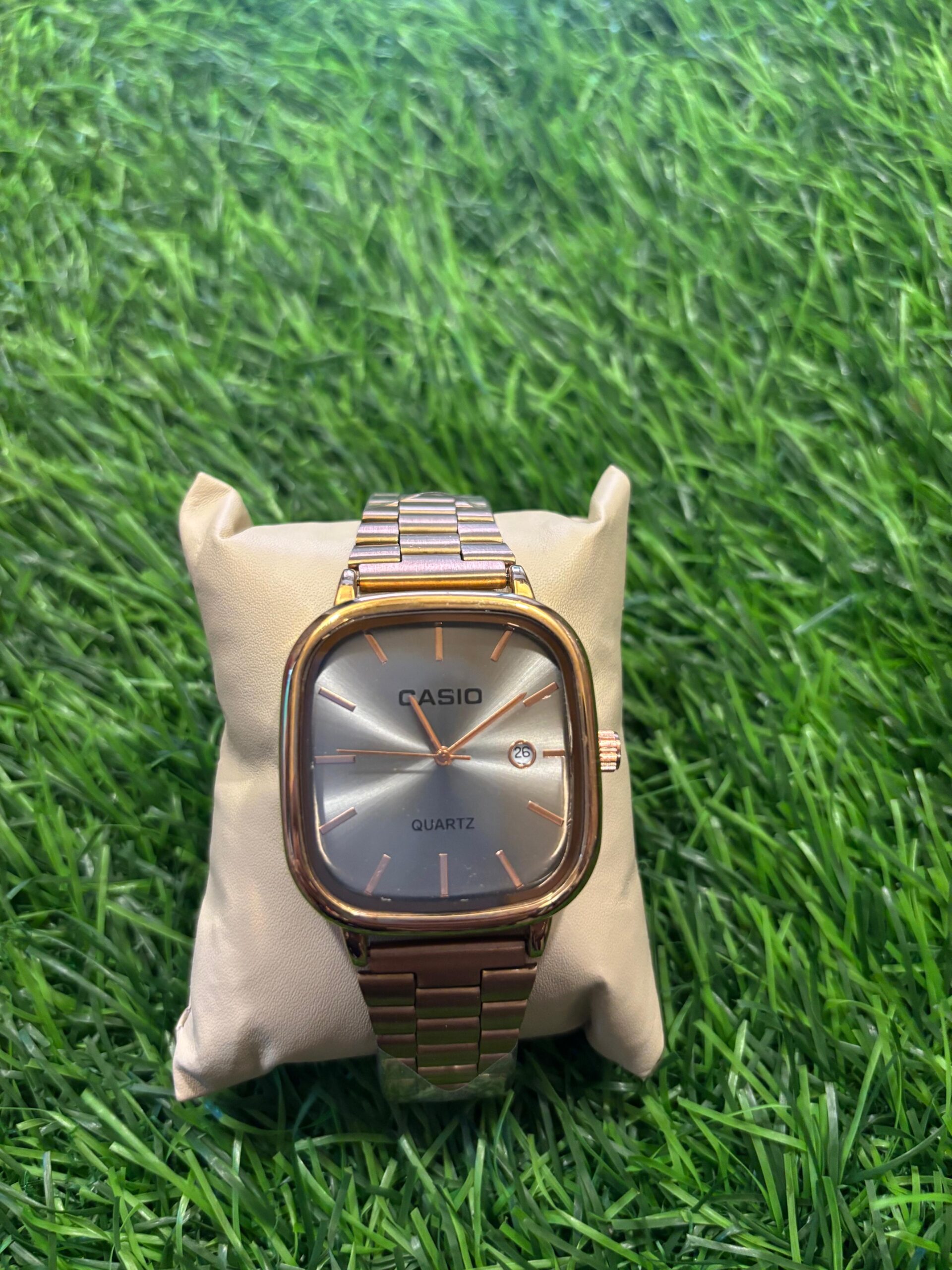 WhatsApp Image 2025-09-21 at 10.56.50 PM (1) C🔥si🔥 Quartz Vintage Rose Gold Unisex Watch - Image 1