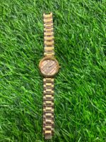 G🔥ess Women's Dual Tone (Rose Gold & Silver) watch - Image 3