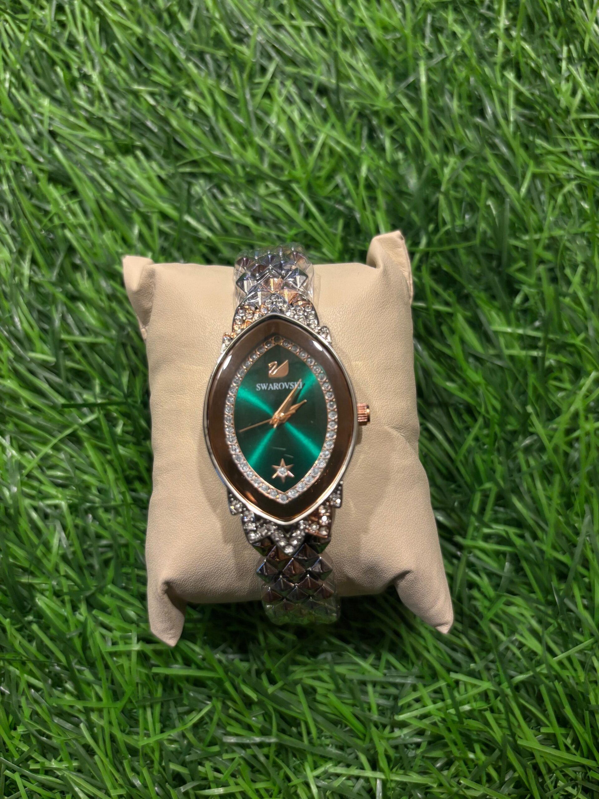 WhatsApp Image 2025-09-23 at 3.17.31 AM Sw🔥r🔥vski Rose Gold & Green watch for women's - Image 1