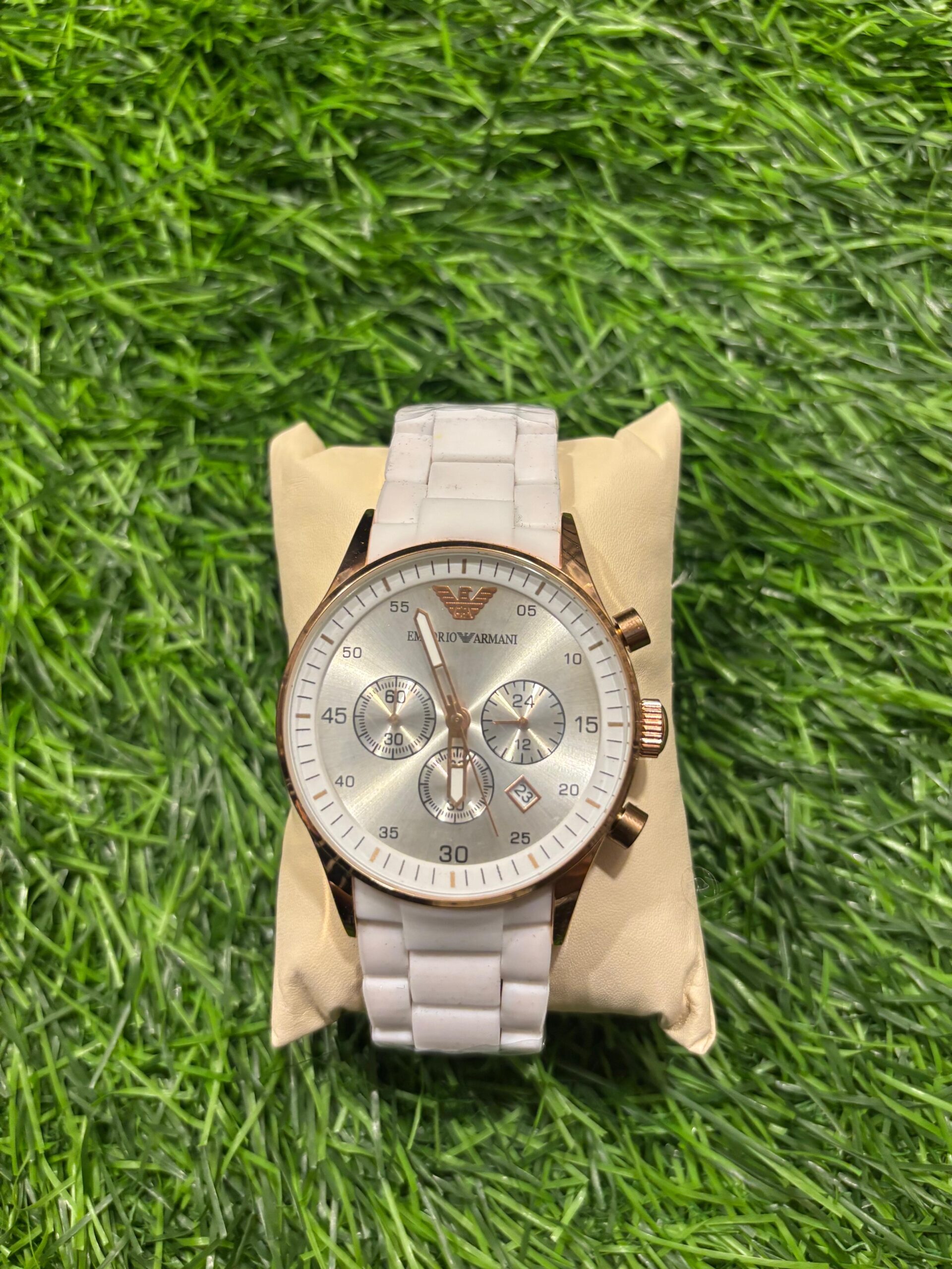 WhatsApp Image 2025-09-27 at 12.06.56 PM Emp🔥rio Arm🔥ni white silicon belt Belt Unisex Watch - Image 1