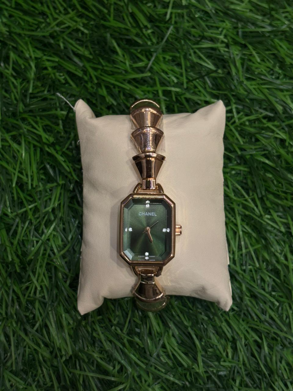 WhatsApp Image 2025-10-04 at 10.35.18 AM Ch🔥nel Copper chain Chain Women's watch - Image 1