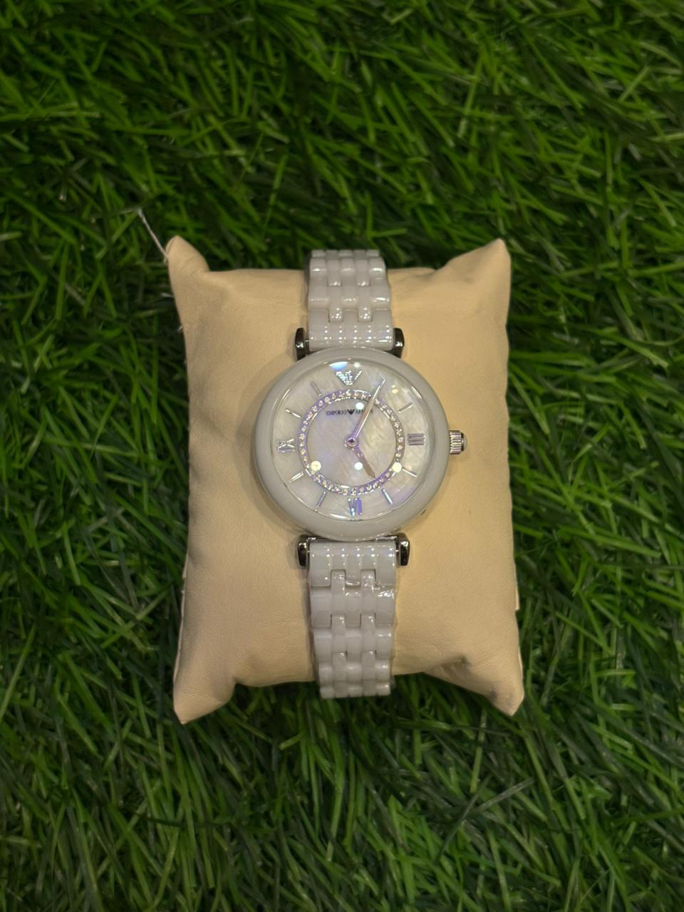 WhatsApp Image 2025-10-04 at 10.40.13 AM Emp🔥rio Arm🔥ni Ceramic White Chain Watch - Image 1