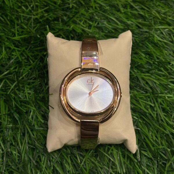C🔥lvin Kl🔥in Rose Gold & White watch for Women's