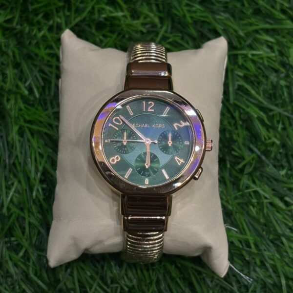 M🔥ch🔥el K🔥rs Rose gold watch for women's