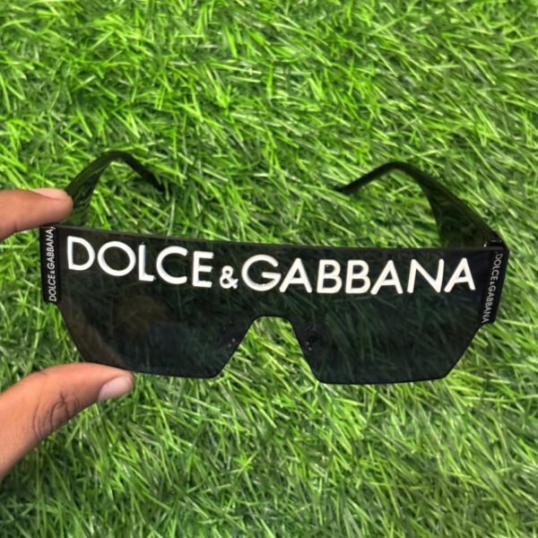 D🔥lce & G🔥bbana logo displayed shades For men