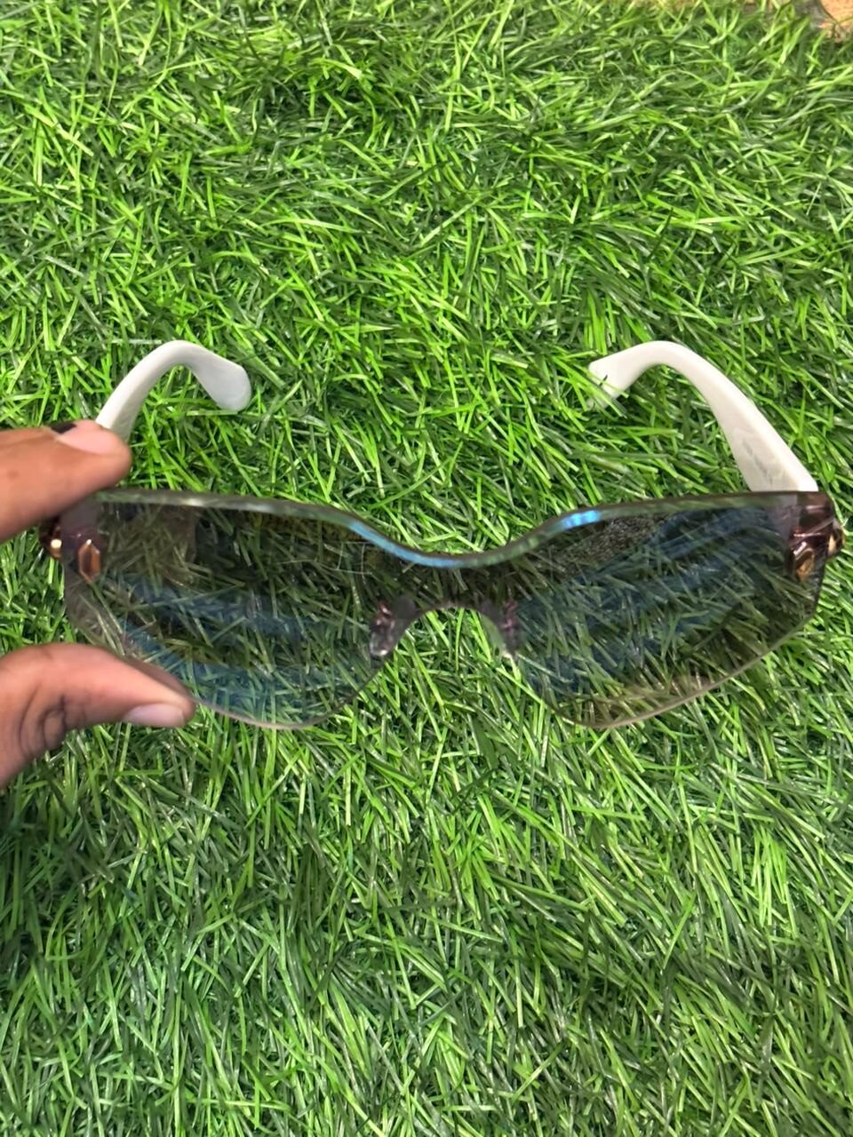 WhatsApp Image 2025-10-05 at 1.53.37 AM B🔥lg🔥ri Serpenti Shades For unisex - Image 1