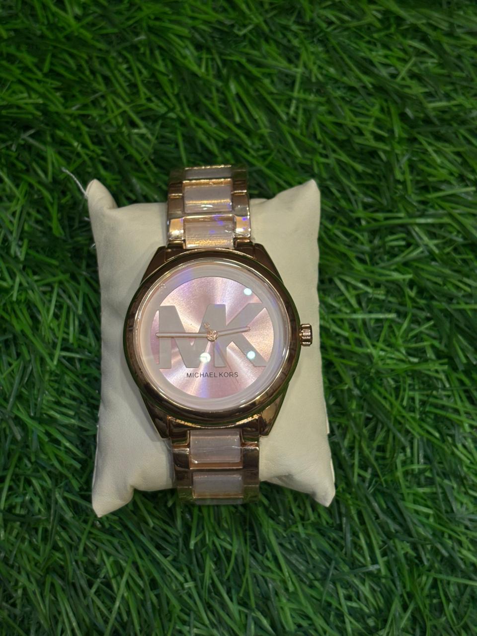 WhatsApp Image 2025-10-05 at 12.00.22 AM M🔥ch🔥el K🔥rs Logo Dial Rose Gold & Blush Pink Watch for Women's - Image 1