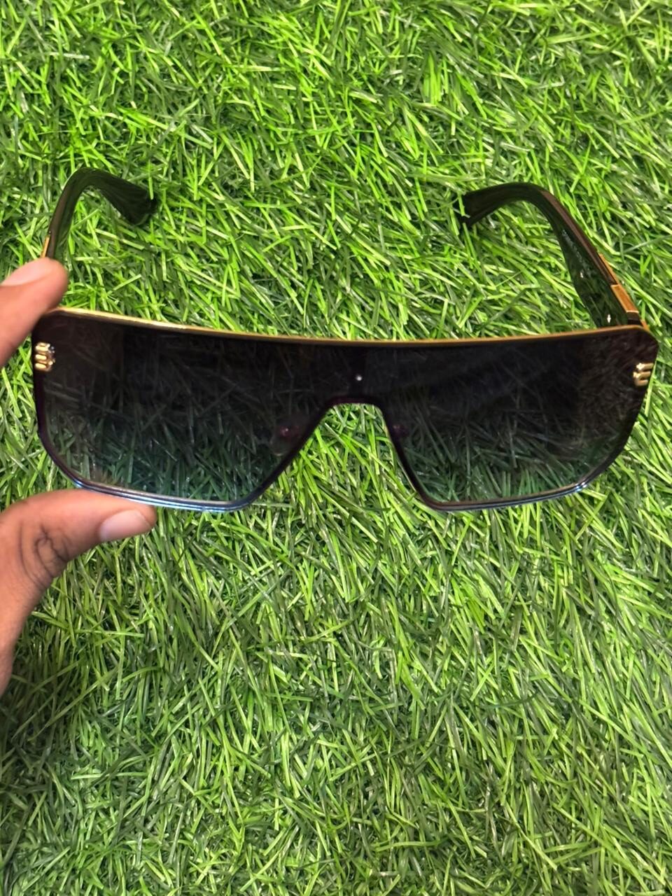 WhatsApp Image 2025-10-05 at 2.01.30 AM (2) M🔥iu M🔥iu shield Shades for Men - Image 1