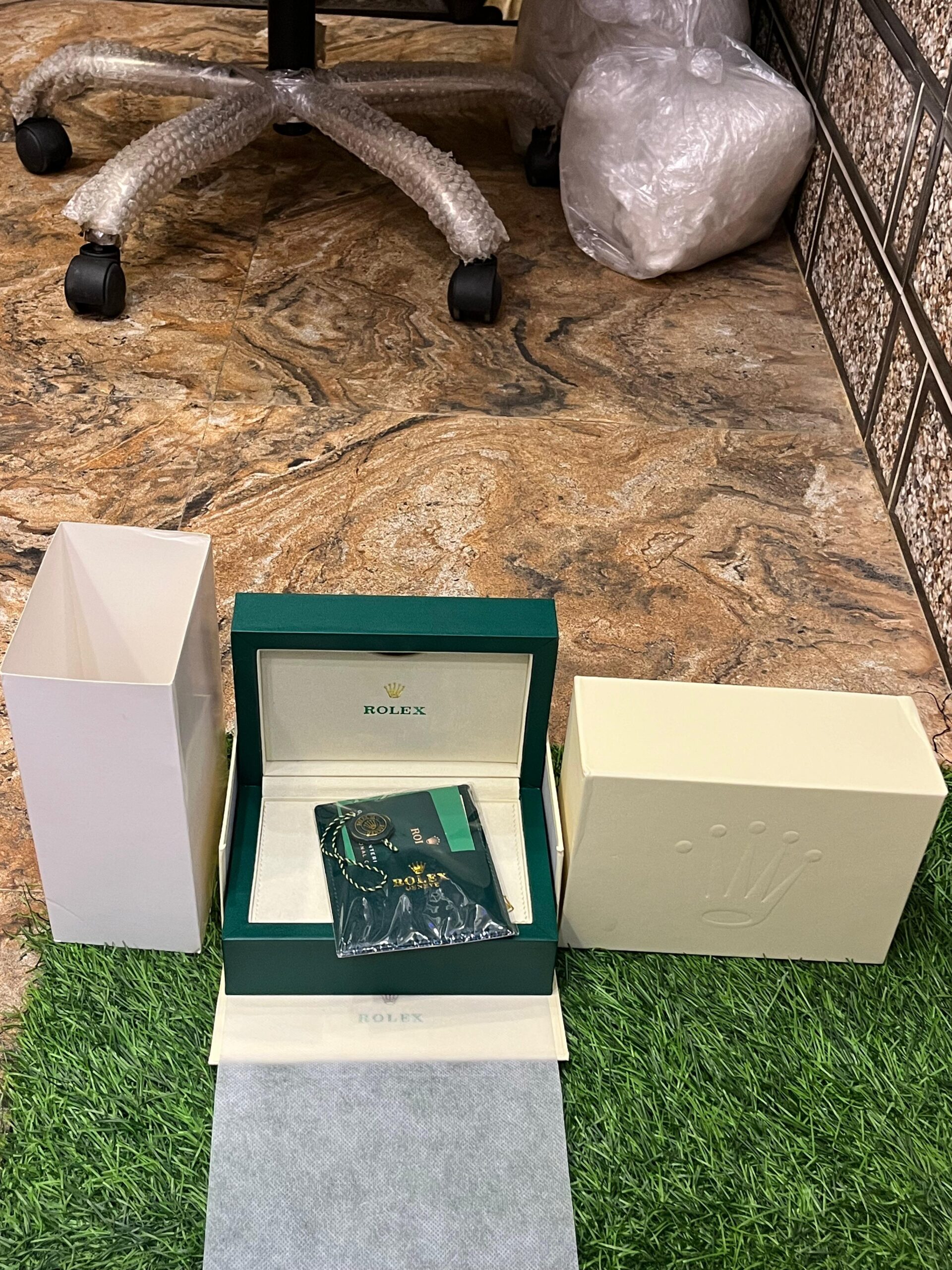 WhatsApp Image 2025-10-25 at 6.44.51 PM R🔥lex OG original brand box set - Image 1