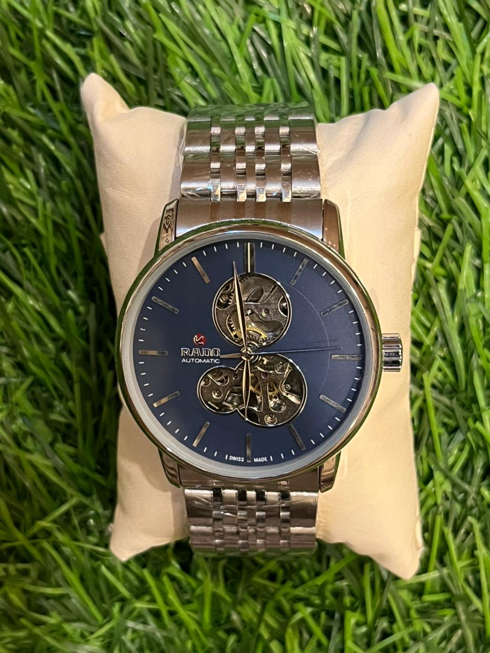 WhatsApp Image 2025-12-22 at 12.57.05 AM R🔥do automatic silver chain watch for men - Image 1