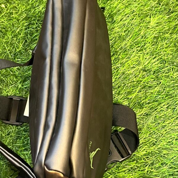 Red h🔥rns sling bag for men's