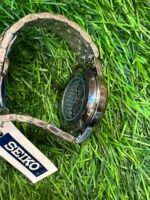 S🔥ik🔥dual tone chain watch for men's - Image 5