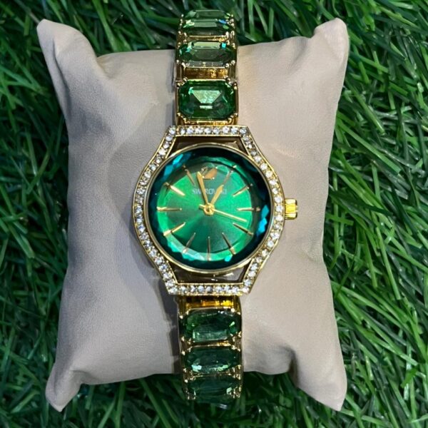 Sw🔥r🔥vski stone watch for ladies